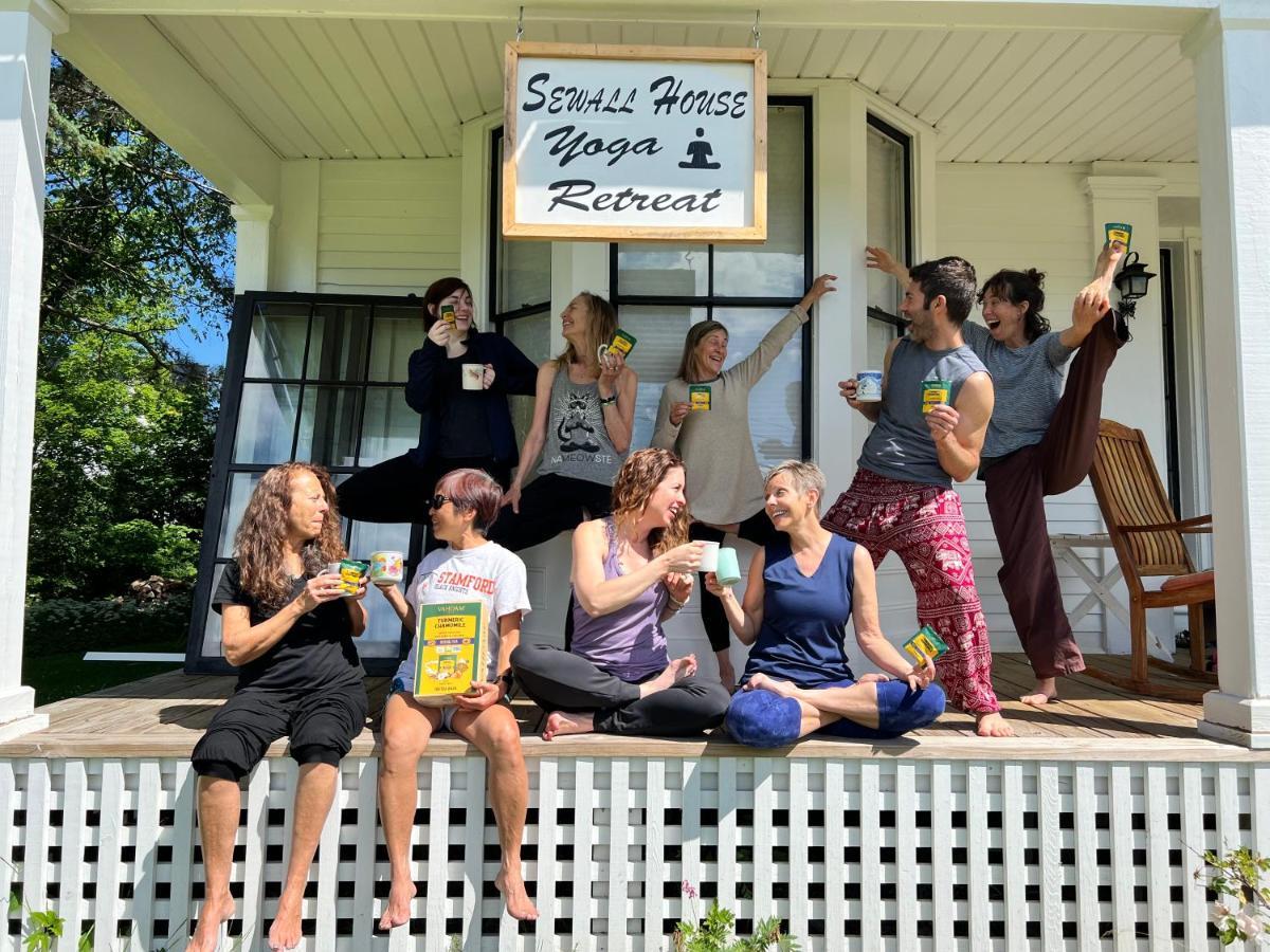 Sewall House Yoga Retreat Island Falls Buitenkant foto